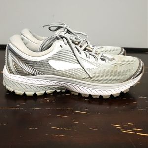 Brooks Ghost 10 Athletic Shoes